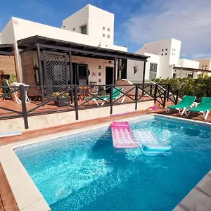 https://paradise-villa.in-canary-islands.com